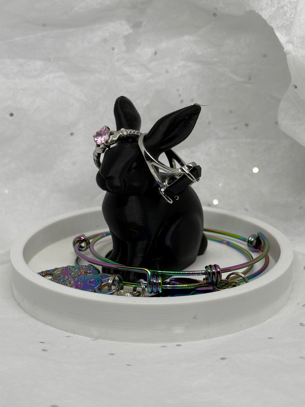 Fat Bunny Jewelry Holder (Black/White) | 3D Printed Decor