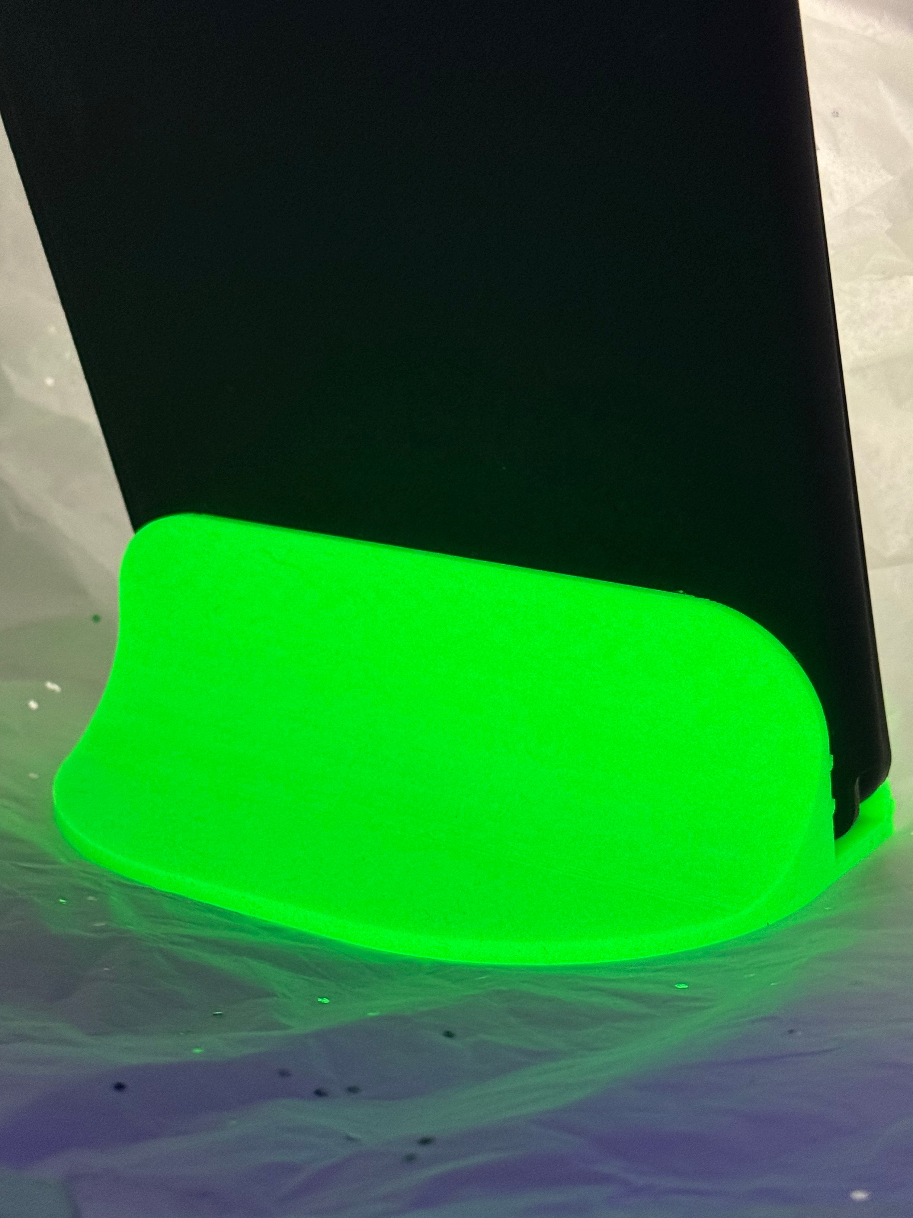 Kindle Holder (Glowing Green) | 3D Printed Decor